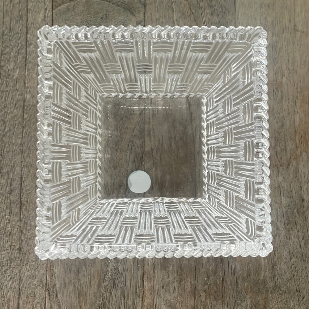 Tiffany & Co Crystal Woven Square Bowl Candy Dish 
4 X 4 (2.25” deep)